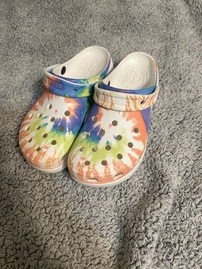 CROCS  Tie-Dye Clog platform Sandals
